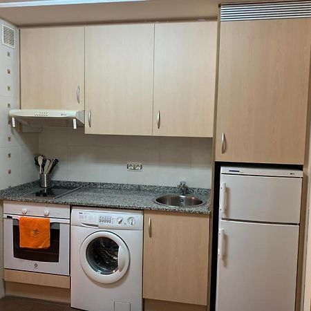 Apartamento Mota-2 Huca-Los Prados; Parking Y Wifi Gratis Oviedo Ngoại thất bức ảnh